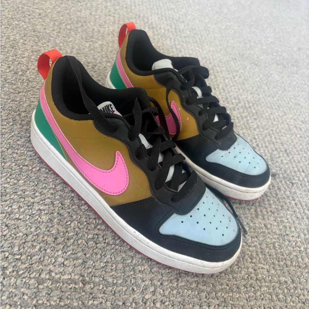 Nike Court Borough Low